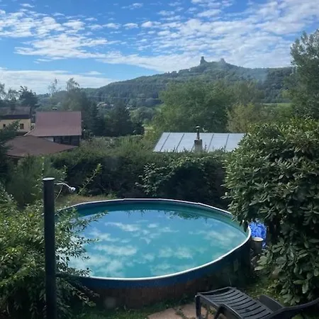 Friday 度假居 Ktová